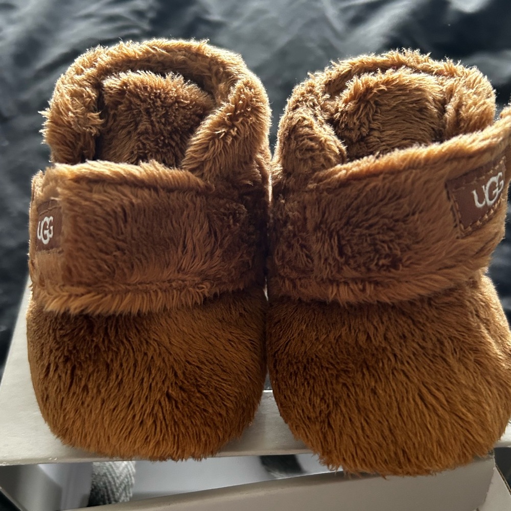 Newborn UGG booties
